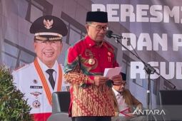 Bupati Cianjur ingatkan warga tetap jaga prokes