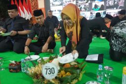 Sebanyak 730 tumpeng warnai hari jadi ke-730 Kabupaten Mojokerto