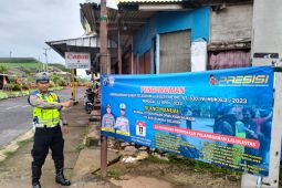 Polres Bangka Selatan pasang spanduk sosialisasi tilang manual