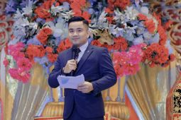 Pernah jadi buruh bangunan, kini Eko Rore jadi MC kondang