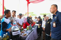 Gubernur Khofifah tinjau implementasi pertanian modern di Ngawi