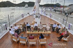 Jokowi ajak pemimpin ASEAN nikmati "sunset" di Labuan Bajo