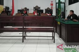 Mantan Sekda Buru Selatan  banding atas vonis tujuh tahun