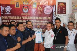 Partai Nasdem  serahkan berkas Bacaleg ke KPU Padang Sidempuan