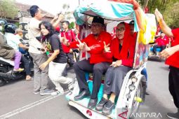 KPU Banyuwangi terima pendaftaran bakal caleg dari PDIP dan NasDem