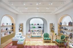Kate Spade New York buka butik baru di Kota Bandung
