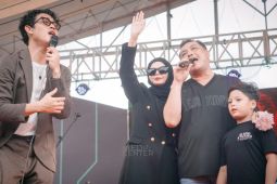 Wali Kota Aditya bersama Budi Doremi sukses "melukis senja" di Murdjani