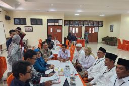 Gerindra daftarkan 100 bacaleg ke KPU Banten
