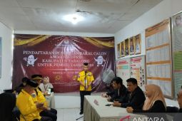 Mantan Wakil Bupati Tabalong antar berkas pendaftaran bakal caleg