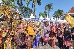 HUT Ke-77 Sumatera Selatan disemarakkan dengan Parade Budaya Nusantara