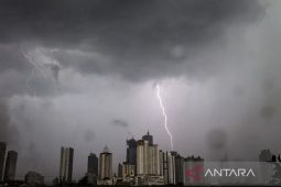 BMKG prakirakan Lampung dan 13 provinsi berpotensi dilanda hujan lebat