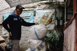 DLHK Kota Bandung harap bank sampah gairahkan warga olah sampah di hulu