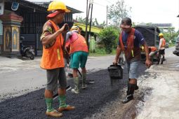 Pemkab Trenggalek identifikasi faktor-faktor penyebab kerusakan jalan