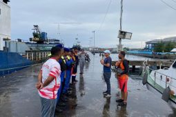 Kapal berpenumpang 20 orang alami kebocoran di perairan Halmahera Timur