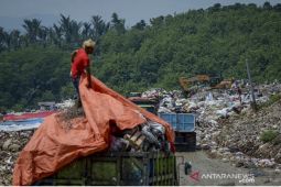 Pemprov Jabar sebut jalur masuk truk ke TPA Sarimukti kembali normal