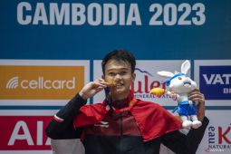 Para pebulu tangkis hebat memberi dukungan untuk Christian Adinata