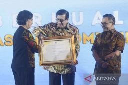 Miliki kinerja anggaran terbaik, Kemenkumham raih penghargaan dari Kemenkeu