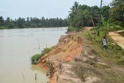 Masyarakat desak pemerintah tangani tanggul DAS Arakundo