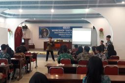 Remaja Kota Singkawang dididik pemahaman  gizi dan pencegahan anemia