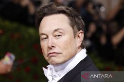 Elon Musk umumkan rencana ganti logo ikonik burung Twitter jadi "X"