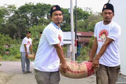 Dengar aspirasi jamaah di Deli Serdang, Usbat Ganjar bantu renovasi tempat wudu musala