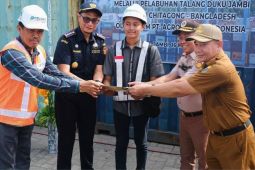 Seorang mahasiswa Jambi berhasil ekspor 19 ton buah pinang ke Bangladesh