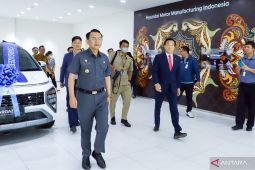 Bupati Bekasi dampingi Wali Kota Buk-gu Korsel kunjungi Hyundai