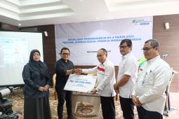 BPJAMSOSTEK Banjarmasin serahkan santunan kepada pekerja migran Kalsel
