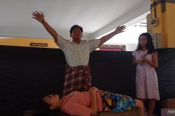 SMP YPPI 1 Surabaya manfaatkan teater sebagai media pencegahan sikap malas
