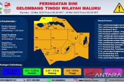 Cuaca buruk hambat operasi SAR cari lima penumpang kapal  cepat