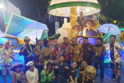 BPJS Ketenagakerjaan meriahkan "Light Parade" HUT Ke-730 Kota Surabaya