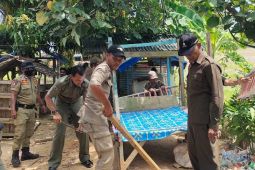 Satpol PP bongkar kafe diduga langgar syariat Islam