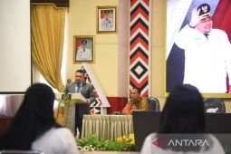 Bupati Tapsel serahkan 46 SK PPPK formasi tenaga kesehatan