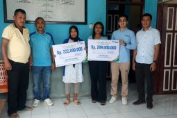 BPJS Ketenagakerjaan serahkan santunan ahli waris di Tobelo  Rp431 juta