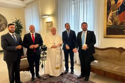 Paus: Dunia berada di ujung perang nuklir seperti krisis rudal Kuba