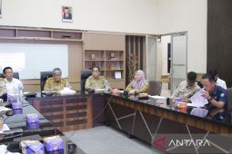 Belitung Timur bayar tunjangan penghasilan pegawai dengan beras Bulog