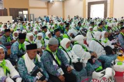 355 calhaj Kloter 11 asal Palas berangkat ke Madinah