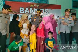 Polres Bangka Barat salurkan bantuan kepada ponpes dan panti asuhan