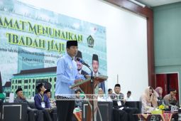 Pj Gubernur Suganda lepas calon jemaah haji Babel kloter 8