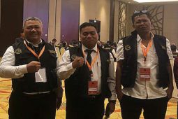 Tiga lurah di Sleman terima penghargaan pada acara Paralegal Justice Award dari Kemenkumham