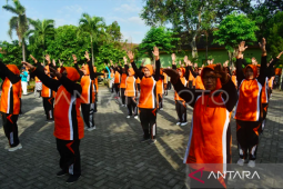 Saatnya lansia Indonesia lebih bahagia menapaki hidup di usia  senja