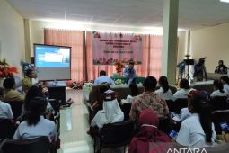 Pemprov PB sosialisasi peduli sampah plastik kepada siswa SD-SMP Manokwari