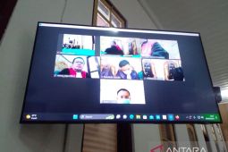 Sidang tuntutan Apin BK  ditunda