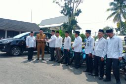 Pemkab Batanghari serahkan kendaraan operasional untuk Kemenag