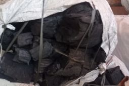 Pedagang arang kayu di Kabupaten Lebak kewalahan layani permintaan pasar