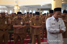 Ribuan PNS di Tanah Bumbu laksanakan sholat taubat dan dhuha