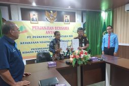 PT Perkebunan Nusantara XIII dan Kejari Kobar teken MoU