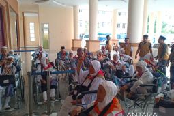 350 calon haji Kloter 13 Embarkasi Medan berangkat ke Madinah