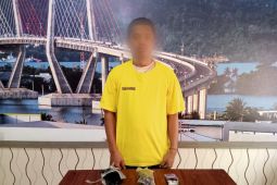 Polda Maluku amankan satu penumpang kapal bawa ganja 63,12 gram