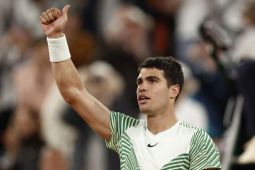 French Open: Petenis Alcaraz siapkan pertarungan hadapi Djokovic di semifinal